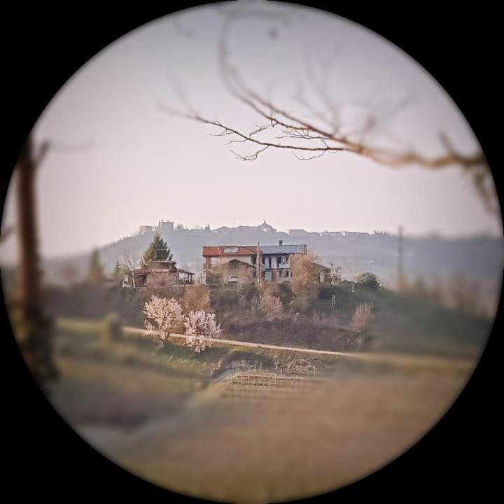 Agriturismo Bric Di Gai Монфорте-д'Альба Экстерьер фото