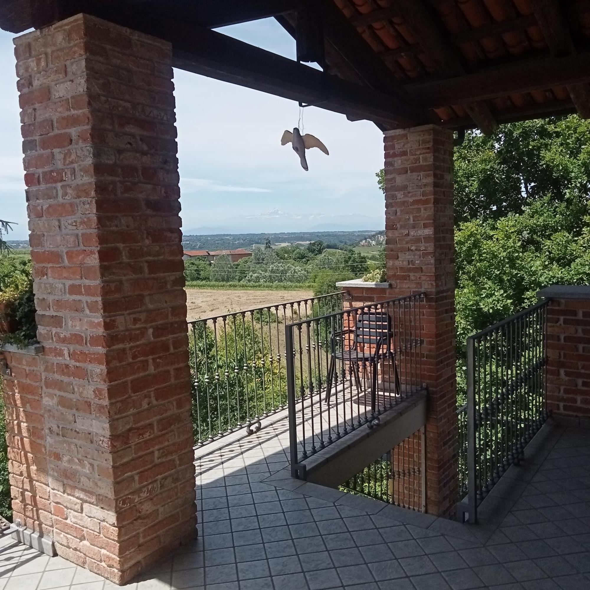 Agriturismo Bric Di Gai Монфорте-д'Альба Экстерьер фото